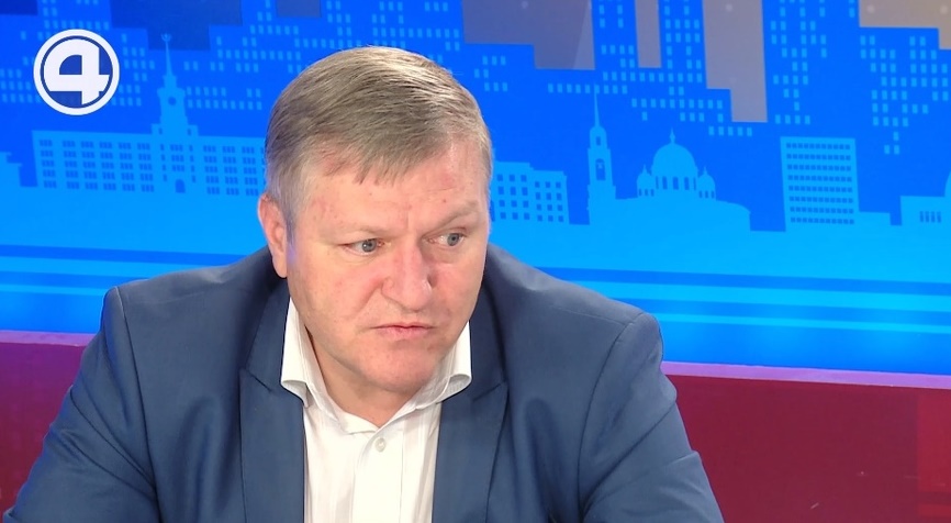 Внезапный снегопад на качестве ремонта дорог уральской столицы не скажется