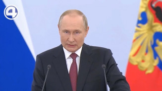 Владимир Путин подписал договоры о вступлении в состав России четырех новых территорий Владимир Путин подписал договоры о вступлении в состав России четырех новых территорий