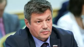 Андрей Ветлужских: в Свердловской области харассмента нет, если ухаживают – то красиво Андрей Ветлужских: в Свердловской области харассмента нет, если ухаживают – то красиво