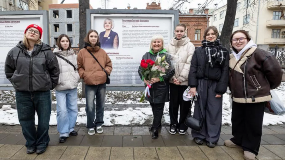 В Екатеринбурге открыли аллею славы учителей дополнительного образования