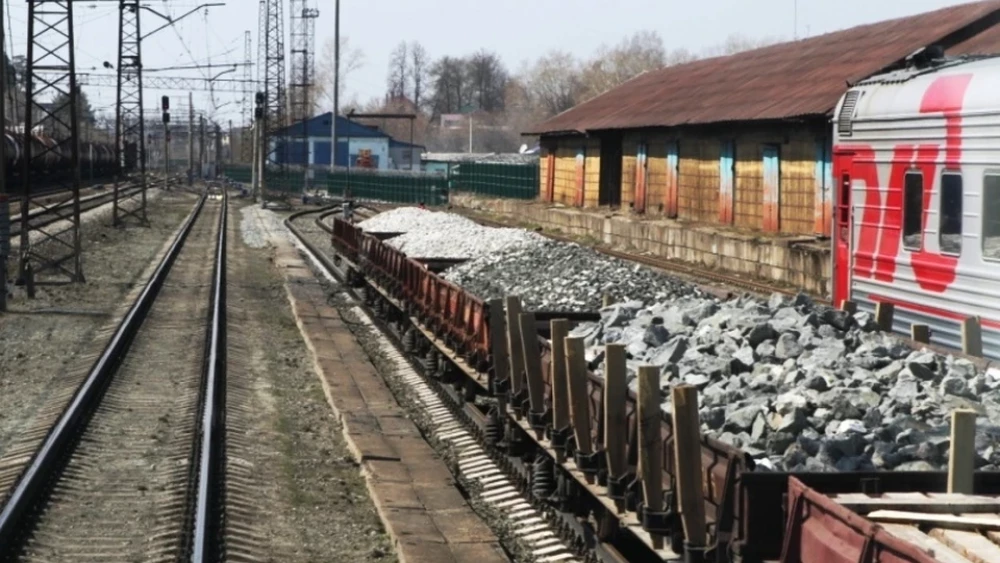Свердловские железнодорожники готовятся к весеннему паводку