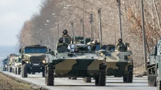 В Екатеринбурге дороги закроют из-за тренировок к параду Победы В Екатеринбурге дороги закроют из-за тренировок к параду Победы