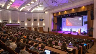 Более 500 студентов УрФУ обсудили будущее медиа на форуме Более 500 студентов УрФУ обсудили будущее медиа на форуме