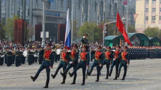 В Екатеринбурге ограничат доступ к площади 1905 года на время парада Победы 9 мая В Екатеринбурге ограничат доступ к площади 1905 года на время парада Победы 9 мая