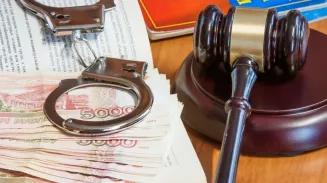 В Екатеринбурге двое мужчин предстанут перед судом за мошенничество на 16 млн рублей В Екатеринбурге двое мужчин предстанут перед судом за мошенничество на 16 млн рублей