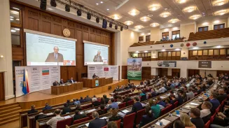 Форум, посвященный анализу культуры и природы политической власти, стартовал на Урале Форум, посвященный анализу культуры и природы политической власти, стартовал на Урале