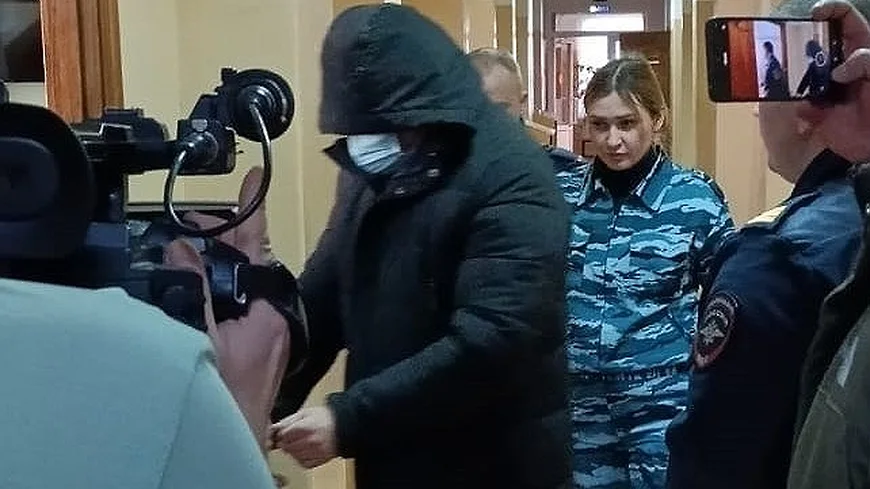 Стартовал суд по делу Виктора Петриченко, обвиняемого в убийстве семи человек Стартовал суд по делу Виктора Петриченко, обвиняемого в убийстве семи человек