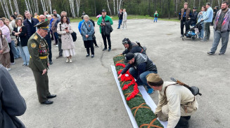 Уральцы почтили память разведчиков-мотоциклистов Уральцы почтили память разведчиков-мотоциклистов