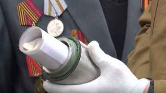 Капсулу времени, заложенную 25 лет назад, вскрыли в Артёмовском