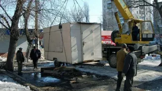 В Екатеринбурге приступили к демонтажу 249 киосков В Екатеринбурге приступили к демонтажу 249 киосков