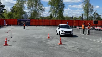 Крепче за баранку держись, шофёр! Лучших «Автоледи» выбрали на Урале Крепче за баранку держись, шофёр! Лучших «Автоледи» выбрали на Урале