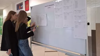 Более 5 тысяч школьников Свердловской области сдали ЕГЭ Более 5 тысяч школьников Свердловской области сдали ЕГЭ