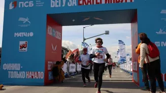 3 тысяч уральцев пробежали полумарафон «ЗаБег» в Екатеринбурге 3 тысяч уральцев пробежали полумарафон «ЗаБег» в Екатеринбурге