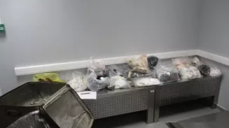 В аэропорту Кольцово задержан мужчина с 17,5 кг белья В аэропорту Кольцово задержан мужчина с 17,5 кг белья