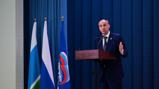 Денис Паслер стал секретарем свердловского отделения «Единой России» Денис Паслер стал секретарем свердловского отделения «Единой России»
