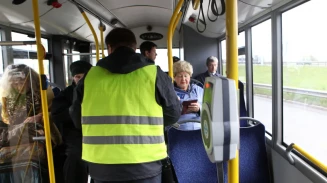 В Екатеринбурге ужесточат контроль за «зайцами» в транспорте В Екатеринбурге ужесточат контроль за «зайцами» в транспорте
