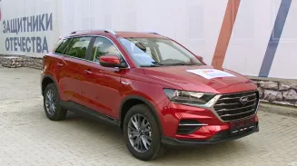 Ветеран СВО получил автомобиль с ручным управлением Ветеран СВО получил автомобиль с ручным управлением