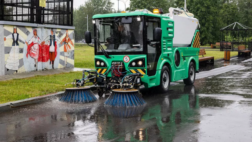 Екатеринбург начнет тестировать новую коммунальную машину МК2000 в августе