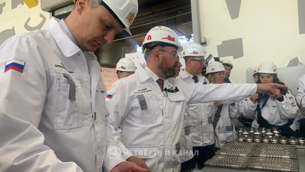 Денис Паслер запустил новое производство нержавеющих труб на «Киберстали» в Первоуральске