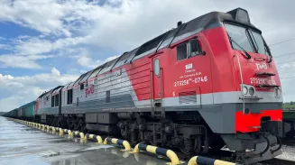 Грузовой поезд из Екатеринбурга в Китай будет ездить транзитом через Казахстан