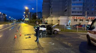 В Екатеринбурге водитель ВАЗа насмерть сбил мотоциклиста В Екатеринбурге водитель ВАЗа насмерть сбил мотоциклиста