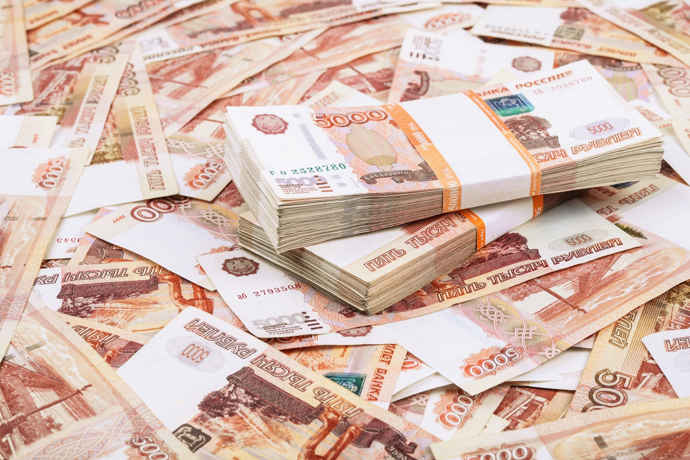 Екатеринбуржцы потратили 212 миллиардов в магазинах за пять месяцев Екатеринбуржцы потратили 212 миллиардов в магазинах за пять месяцев