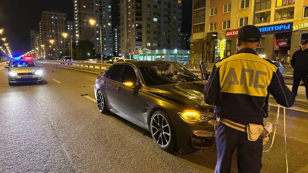 В Екатеринбурге BMW сбил пешехода на улице Краснолесья