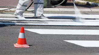 В Екатеринбурге обновили 287 тысяч квадратных метров дорожной разметки