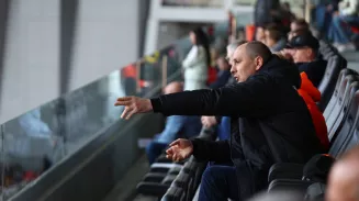 Урал победил Факел 2:0, вышел в лидеры Первой лиги благодаря дублю Мосина Урал победил Факел 2:0, вышел в лидеры Первой лиги благодаря дублю Мосина