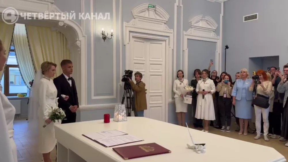Более 3 тысяч пар поженились за год в здании бывшей усадьбы ротмистра Переяславцева