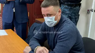 5 лет колонии дали уральцу за расстрел «Кадиллака» у бара «Нравы» 5 лет колонии дали уральцу за расстрел «Кадиллака» у бара «Нравы»