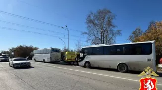 12 человек пострадали в ДТП с двумя автобусами 12 человек пострадали в ДТП с двумя автобусами