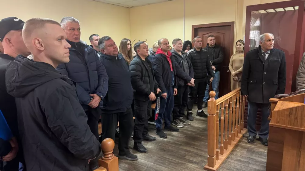 16 человек в Екатеринбурге осудили за кражу топлива на 2,8 млн рублей