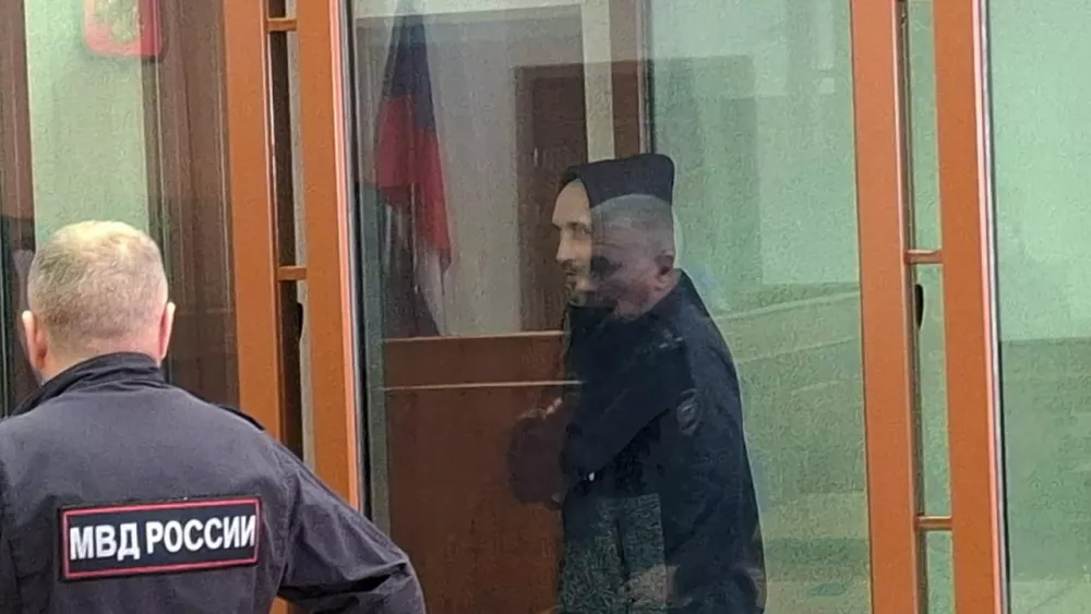 Мужчина приговорен к 20 годам колонии за убийство двух человек и кражу банковской карты