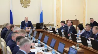 Денис Паслер поручил ликвидировать аварийные участки на дорогах Свердловской области Денис Паслер поручил ликвидировать аварийные участки на дорогах Свердловской области