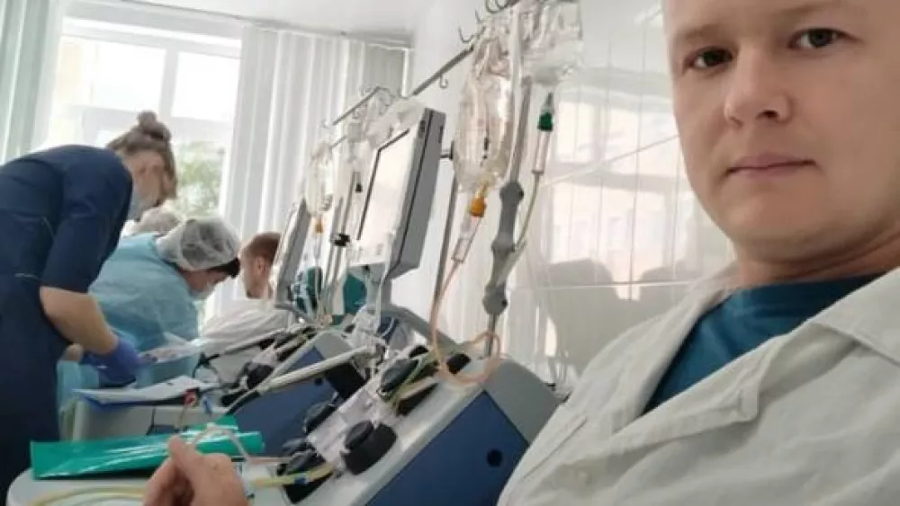 Полицейский из Екатеринбурга стал донором костного мозга и спас жизнь незнакомцу Полицейский из Екатеринбурга стал донором костного мозга и спас жизнь незнакомцу