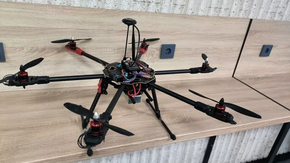 Студент создал дрон для борьбы с борщевиком