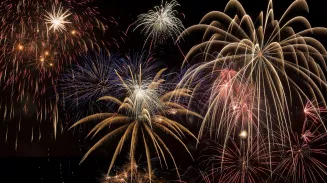 Запретить продажу фейерверков хотят в Госдуме