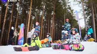 Горнолыжный сезон открыли на Уктусе в Екатеринбурге Горнолыжный сезон открыли на Уктусе в Екатеринбурге