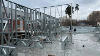 Татьяна Савинова проверила строительство приёмного отделения в ГКБ №40 Екатеринбурга