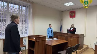 Шеф-повар в Екатеринбурге осужден за массовое отравление выпускников вуза