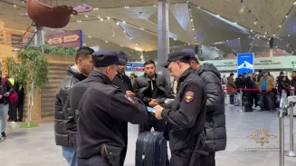 В аэропорту Екатеринбурга начали работать пункты миграционного контроля