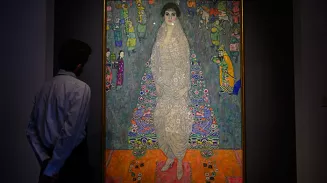 Портрет кисти Климта продан за рекордные $236 млн на аукционе Sotheby's