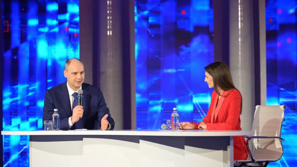 Денис Паслер: «Педагоги — наше настоящее, а дети — будущее»