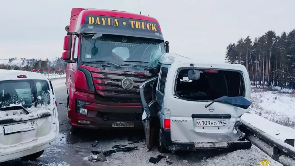 4 автомобиля столкнулись на трассе Екатеринбург–Тюмень