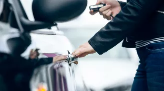 Супруги из Екатеринбурга осуждены за попытку инсценировать угон своего автомобиля