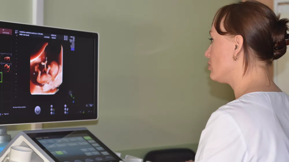 Уральские врачи советуют отказаться от алкоголя за 3 месяца до зачатия ребёнка