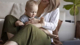 Право на декрет с первого дня беременности предложили закрепить в Госдуме