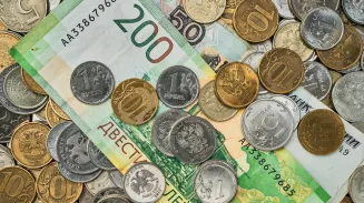 В Екатеринбурге осуждён подросток, работавший курьером у телефонных мошенников В Екатеринбурге осуждён подросток, работавший курьером у телефонных мошенников