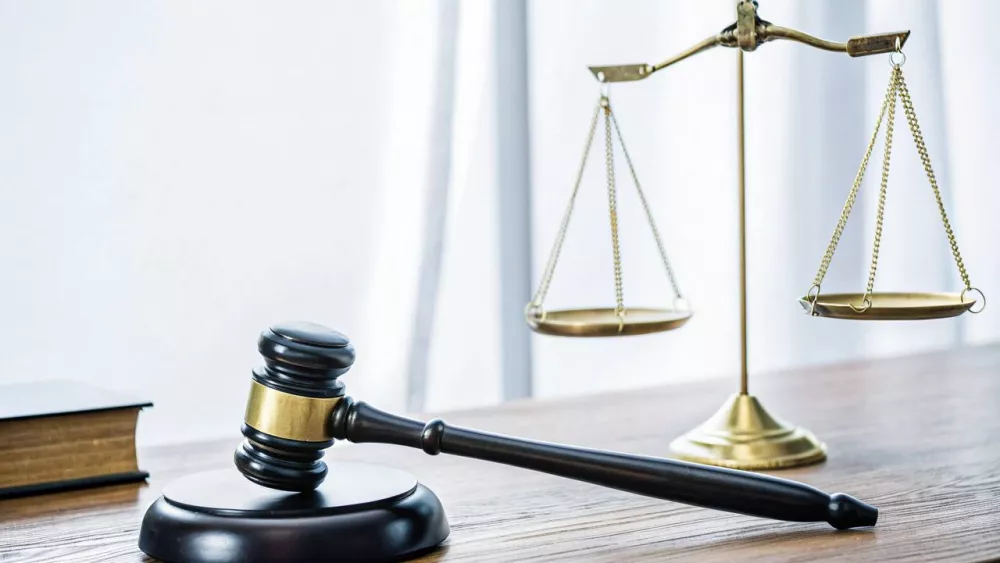 За наезд на самокате на 5-летнего ребенка с подростка взыскали 200 тысяч рублей